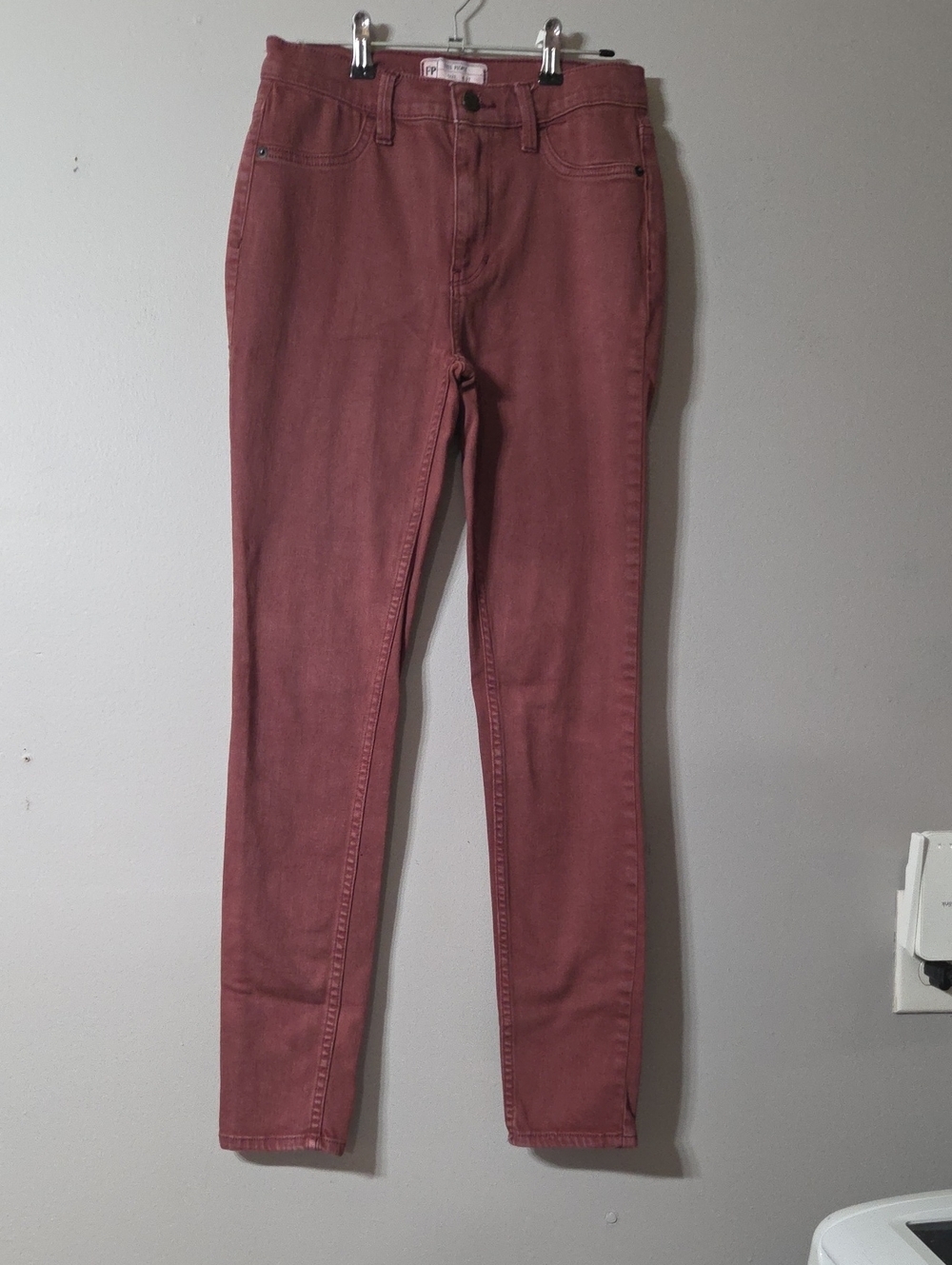 Free People Skinny Jeans in Mauve Rose